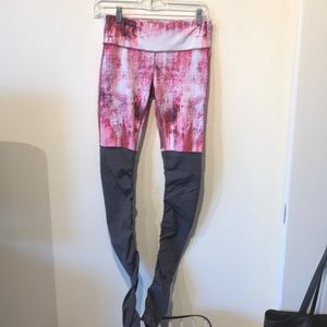 Alo Leggings